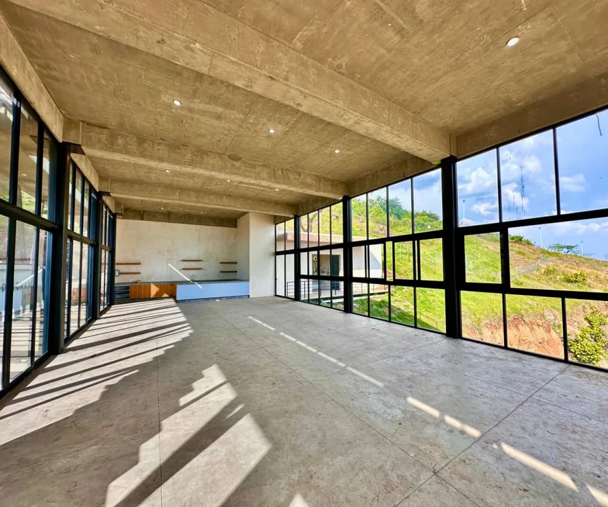 Terreno En Venta,Sin Nombre,Calle Prolongacion Avenida Las Fuentes 1296, San Pedro Tlaquepaque, Jalisco 45608,Calle Prolongacion Avenida Las Fuentes,p5AVdCr