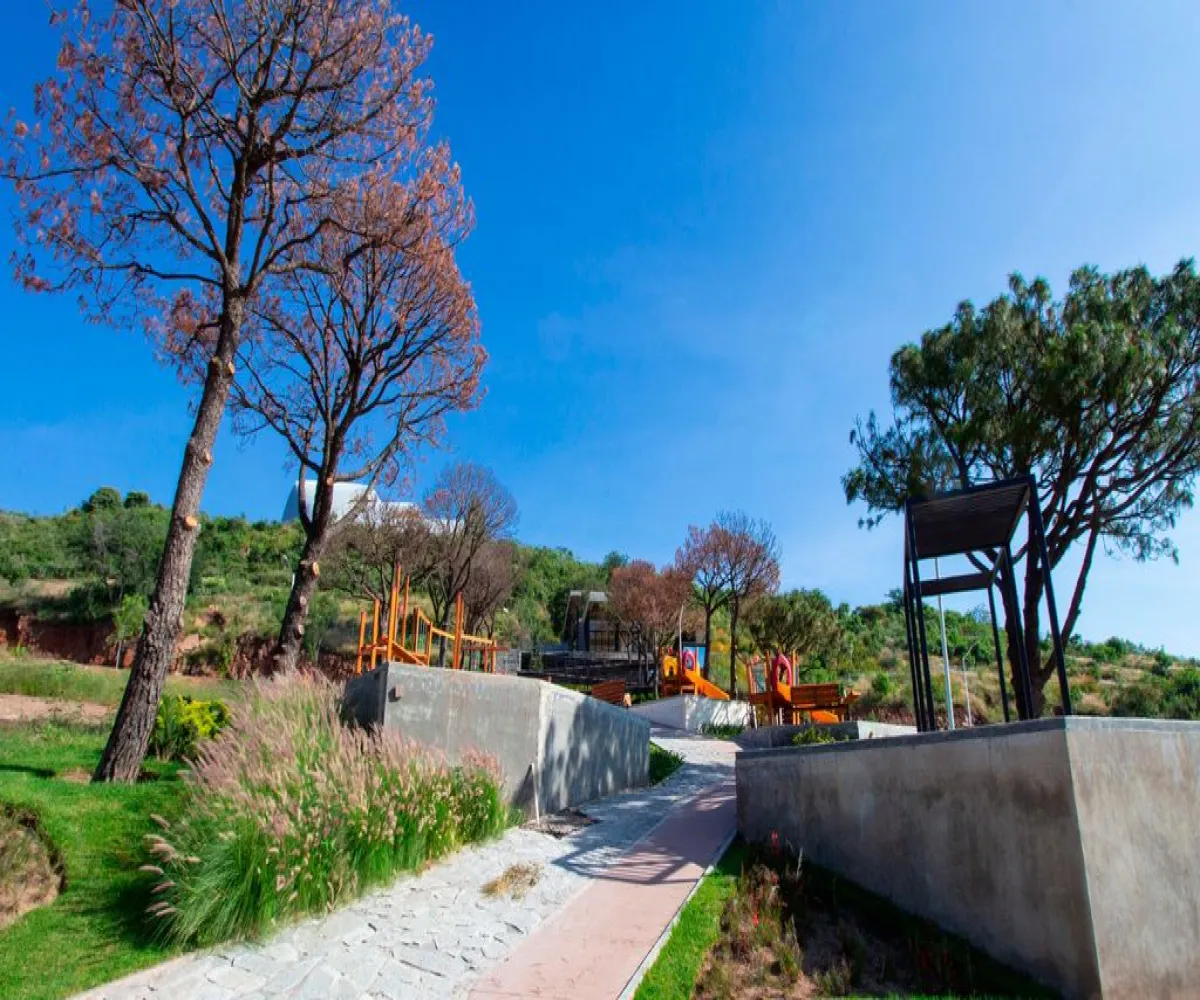 Terreno En Venta,Sin Nombre,Calle Prolongacion Avenida Las Fuentes 1296, San Pedro Tlaquepaque, Jalisco 45608,Calle Prolongacion Avenida Las Fuentes,p5AVdCr