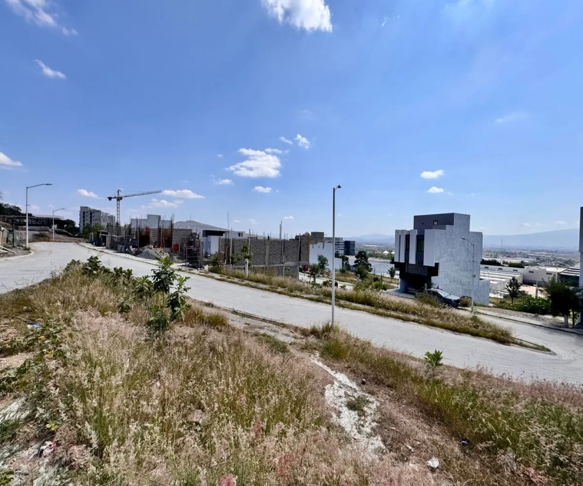 Terreno En Venta,Sin Nombre,Calle Prolongacion Avenida Las Fuentes 1296, San Pedro Tlaquepaque, Jalisco 45608,Calle Prolongacion Avenida Las Fuentes,p5AVdCr