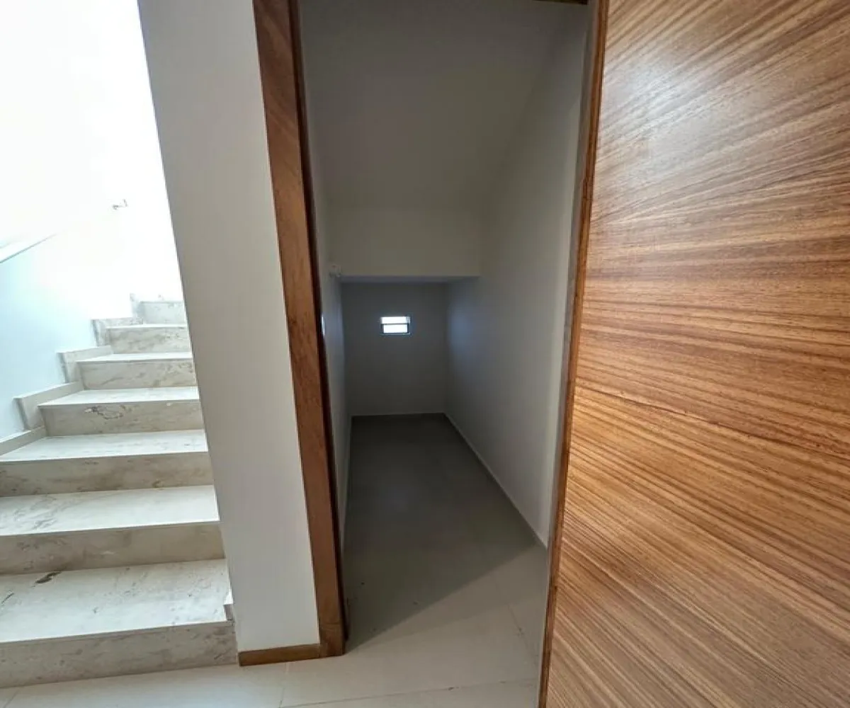 Casa En Venta,Parques Vallarta,Paseo del Norte 3322 108, Zapopan, Jalisco 45134, 4 Habitaciones,4 Baños,Paseo del Norte,2,powv201