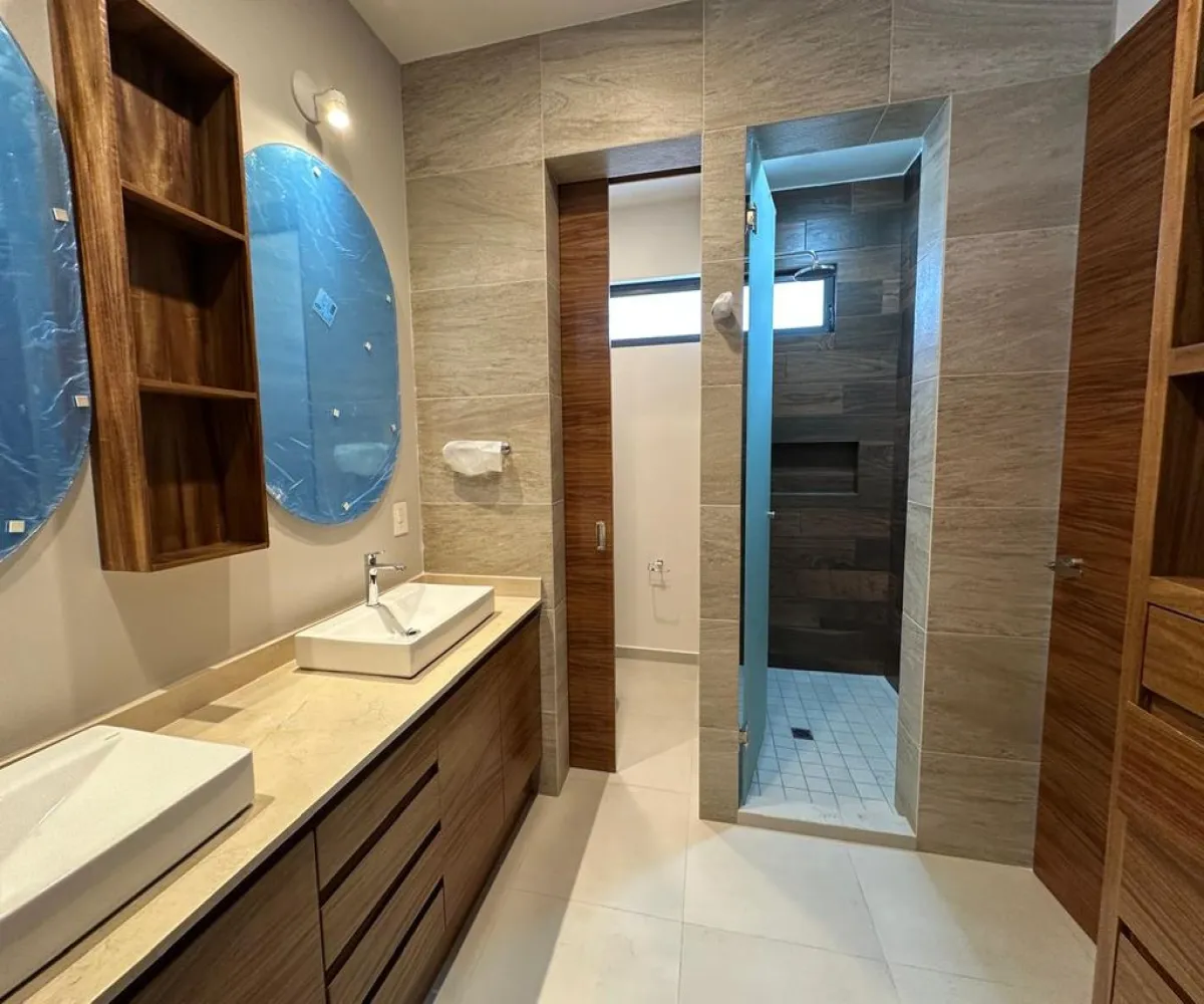 Casa En Venta,Parques Vallarta,Paseo del Norte 3322 108, Zapopan, Jalisco 45134, 4 Habitaciones,4 Baños,Paseo del Norte,2,powv201