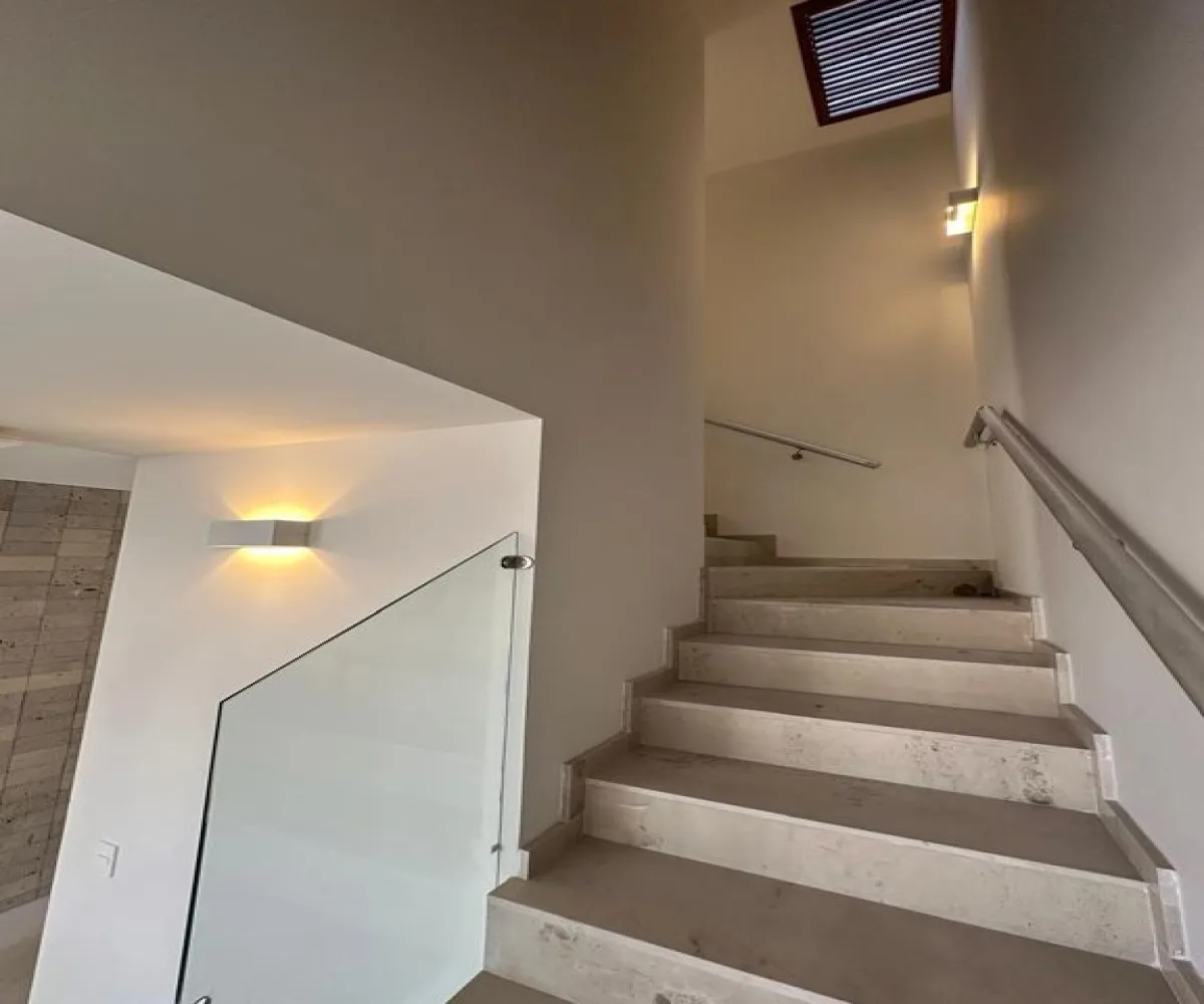 Casa En Venta,Parques Vallarta,Paseo del Norte 3322 108, Zapopan, Jalisco 45134, 4 Habitaciones,4 Baños,Paseo del Norte,2,powv201