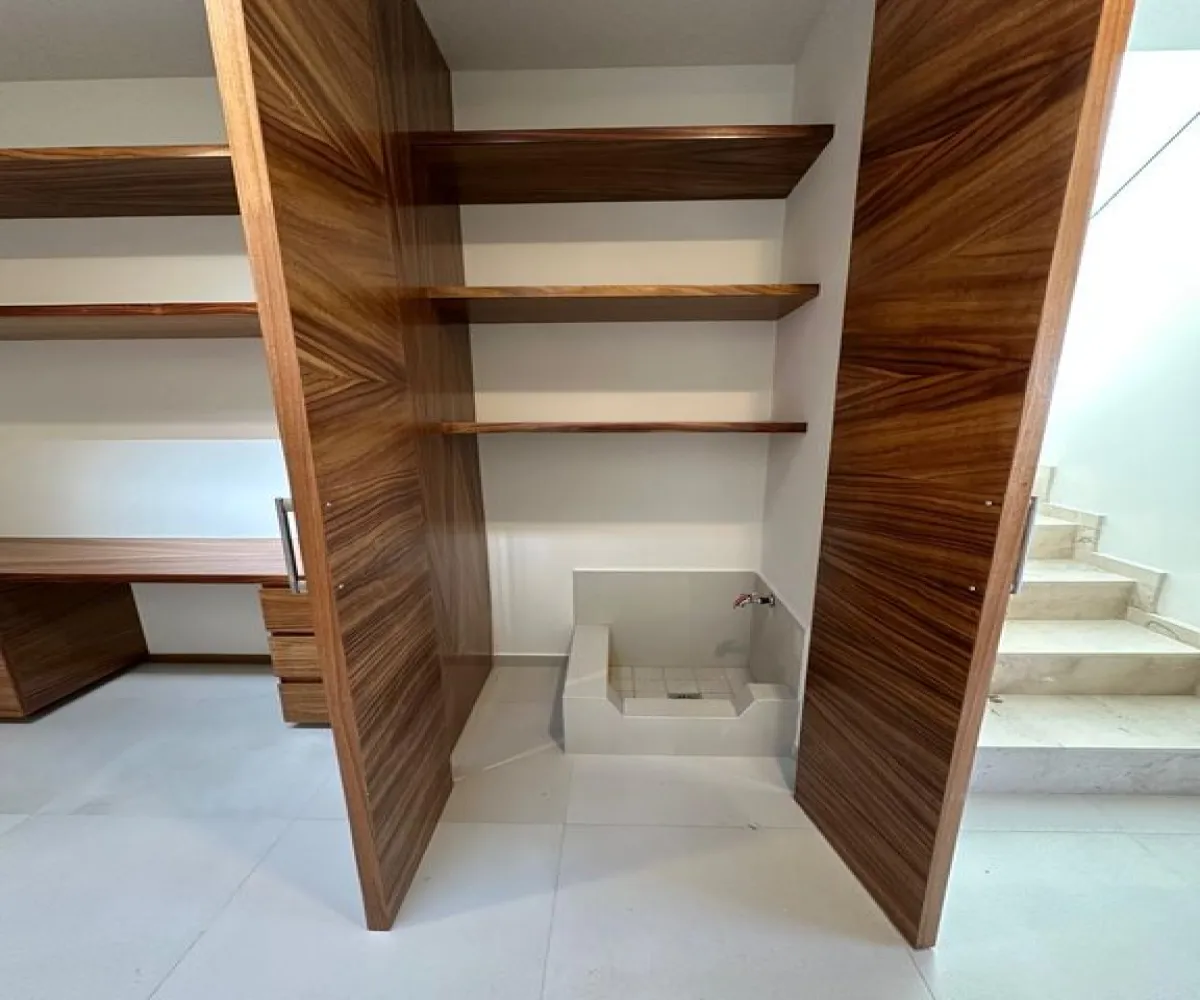 Casa En Venta,Parques Vallarta,Paseo del Norte 3322 108, Zapopan, Jalisco 45134, 4 Habitaciones,4 Baños,Paseo del Norte,2,powv201