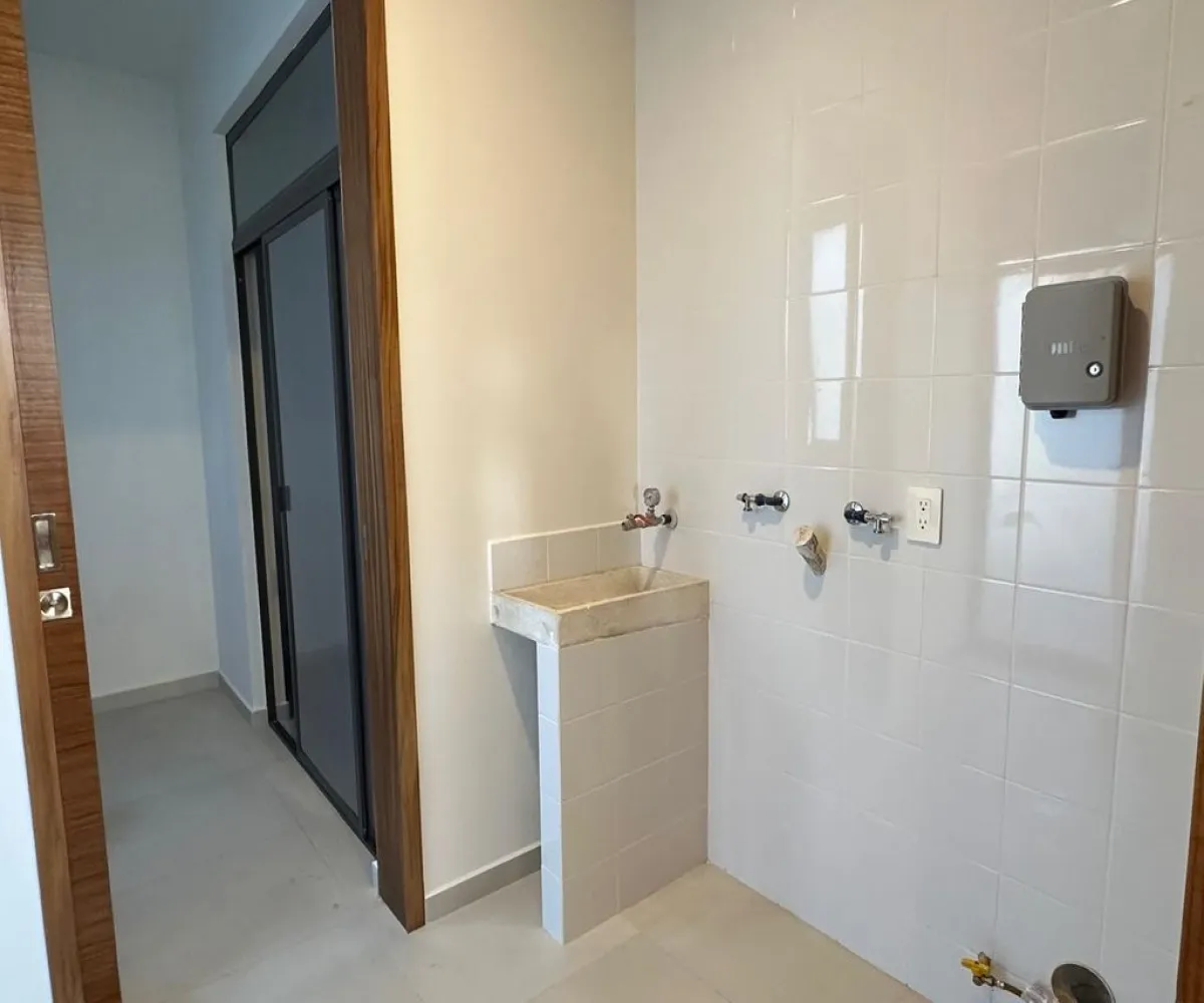 Casa En Venta,Parques Vallarta,Paseo del Norte 3322 108, Zapopan, Jalisco 45134, 4 Habitaciones,4 Baños,Paseo del Norte,2,powv201