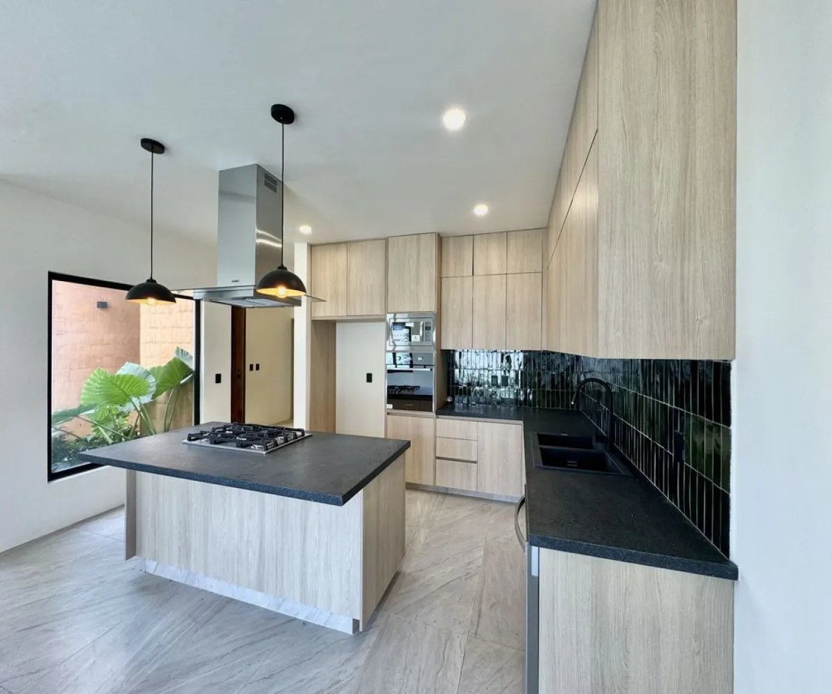 Casa En Venta,El Edén, Tlajomulco de Zúñiga,Paseo del Edén 2 46, Tlajomulco de Zúñiga, Jalisco 45645, 4 Habitaciones,3 Baños,Paseo del Edén,2,pJjOKfP