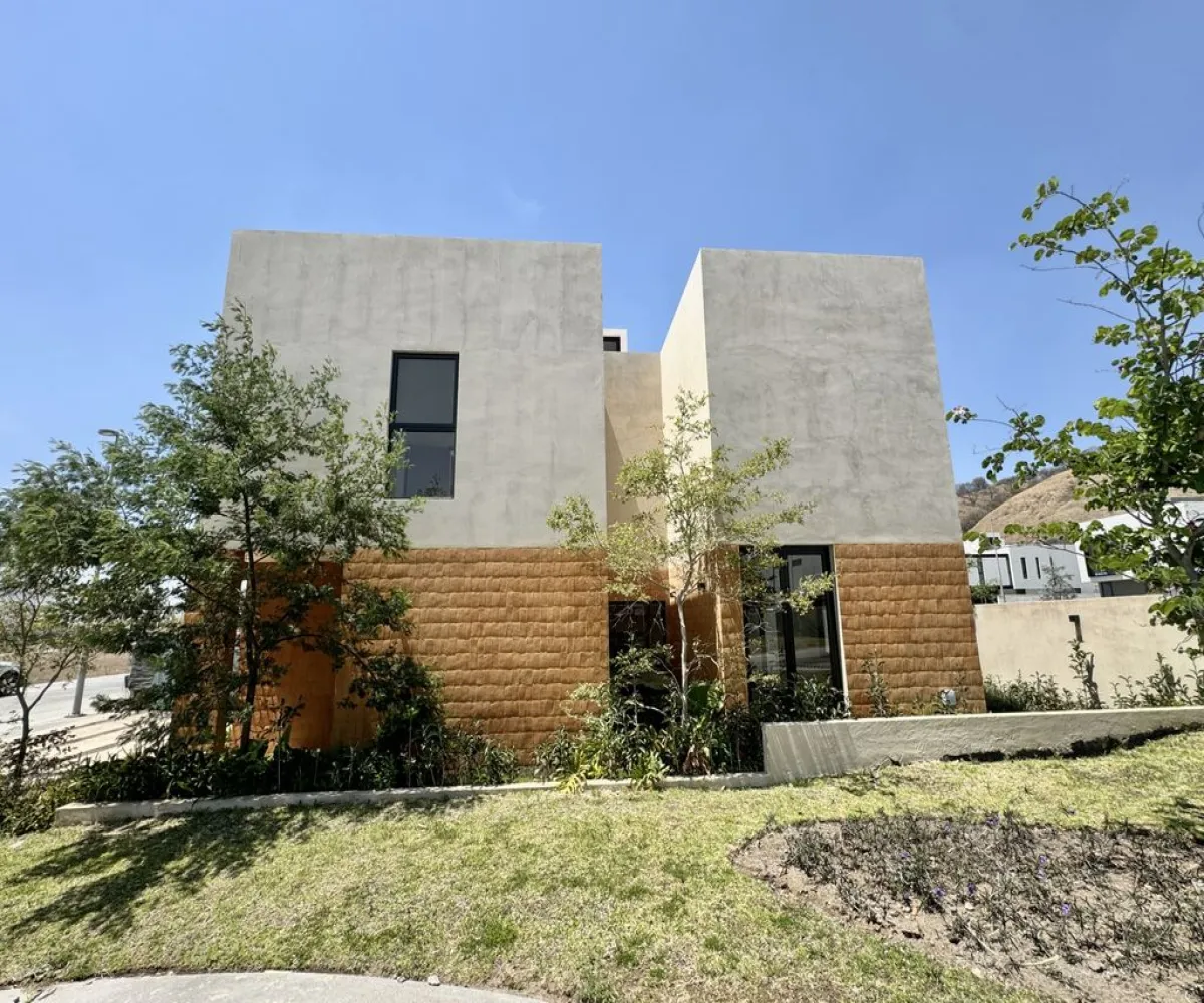 Casa En Venta,El Edén, Tlajomulco de Zúñiga,Paseo del Edén 2 46, Tlajomulco de Zúñiga, Jalisco 45645, 4 Habitaciones,3 Baños,Paseo del Edén,2,pJjOKfP