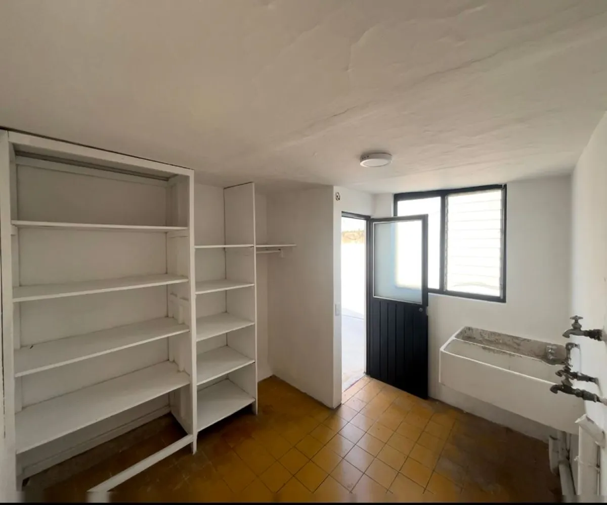 Casa En Venta,Vallarta,Avenida de los Arcos 136, Guadalajara, Jalisco 44130, 7 Habitaciones,4 Baños,Avenida de los Arcos,3,pU0AxLL