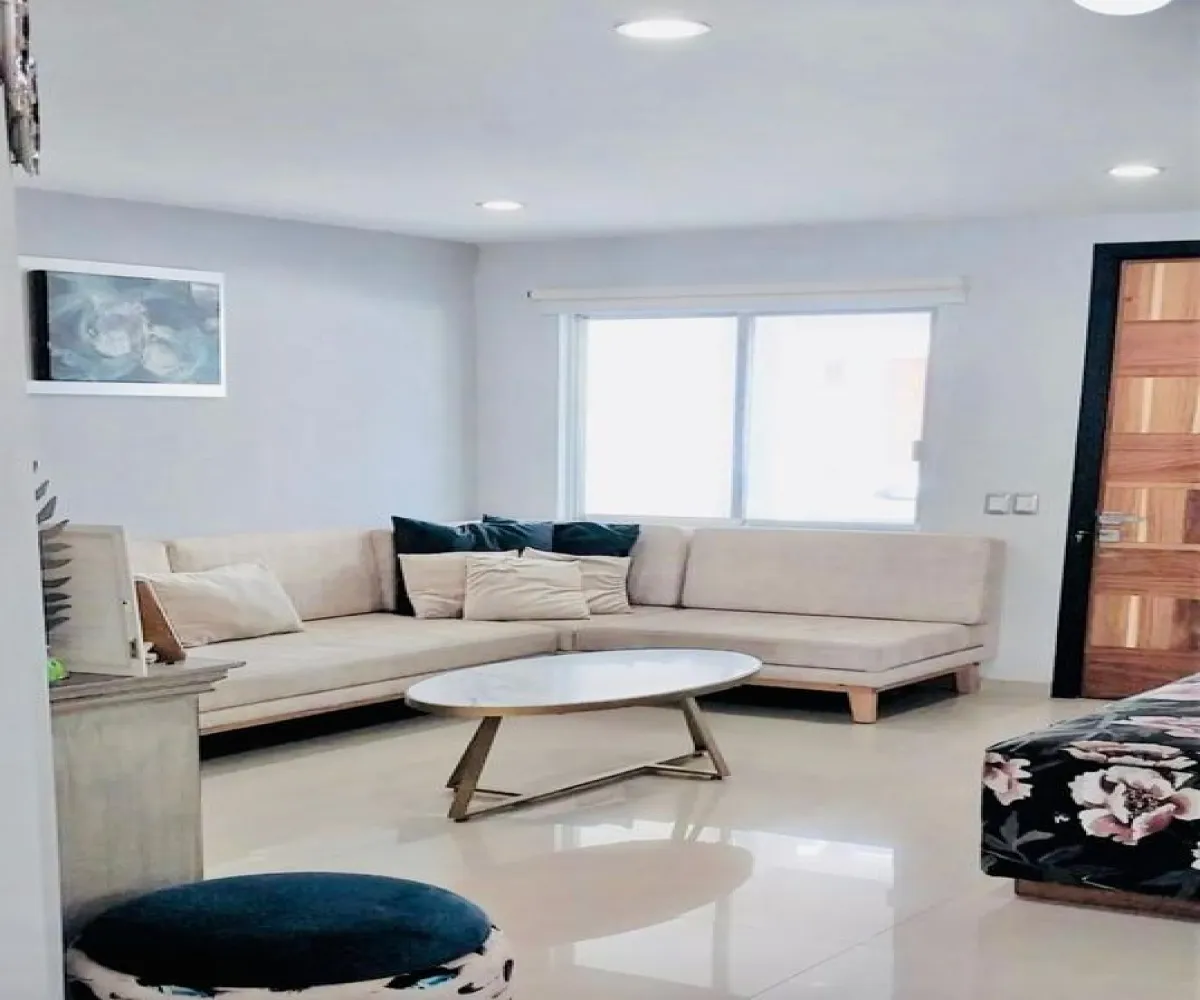 Casa En Venta,La Tijera,Calle Boulevard Prolongación Mariano Otero 1519 3, Tlajomulco de Zúñiga, Jalisco 45645, 3 Habitaciones,2 Baños,Calle Boulevard Prolongación Mariano Otero,2,piWY0K3