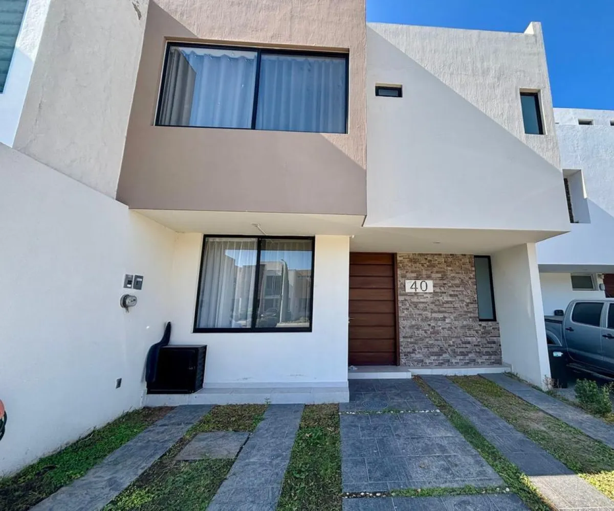 Casa En Venta,San Agustín ,5 de Mayo 580 40 La Rúa, Tlajomulco de Zúñiga, Jalisco 45645, 3 Habitaciones,3 Baños,5 de Mayo ,3,pmEc1WJ
