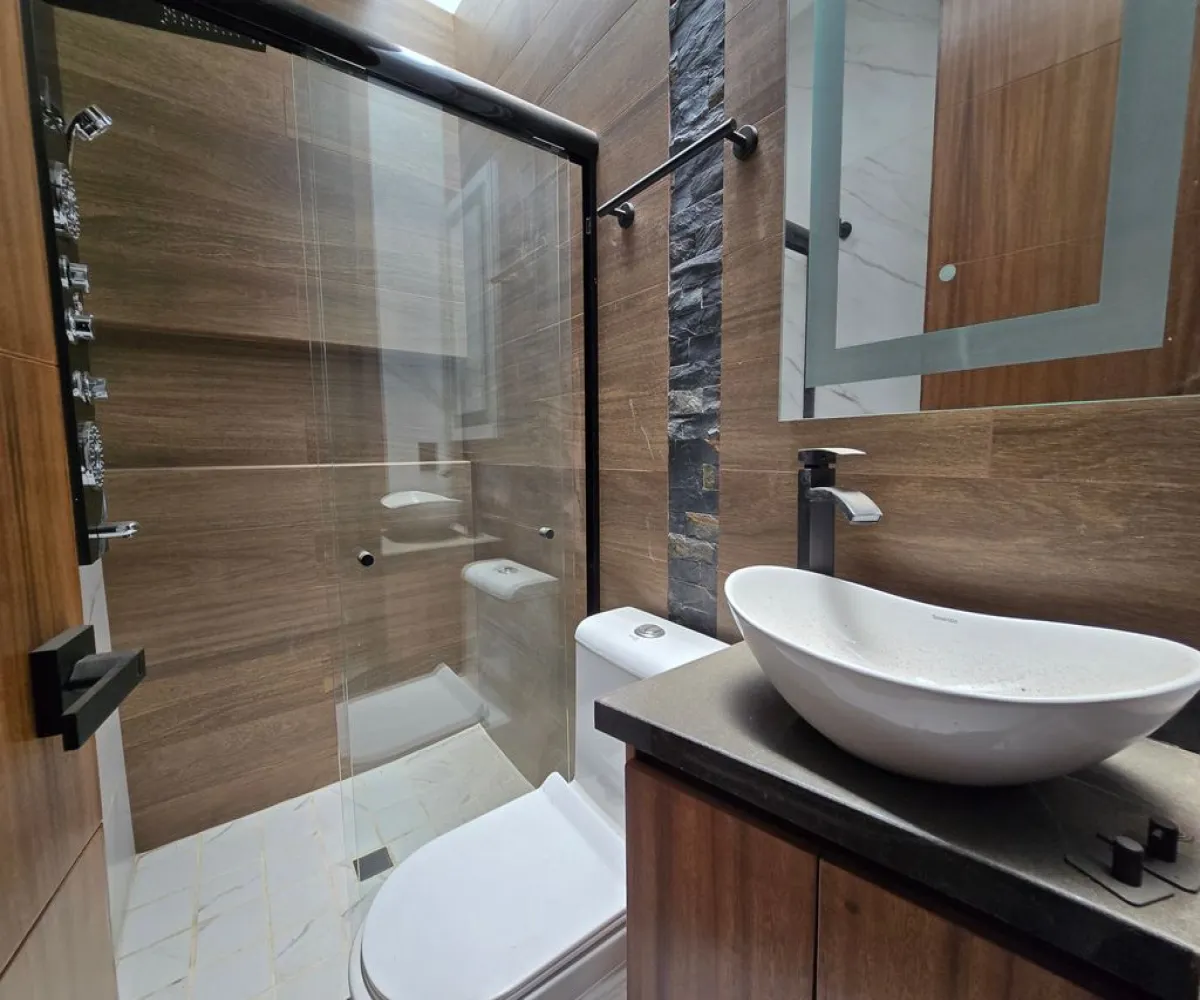 Casa En Venta,Casa Fuerte,Circuito El Baluarte 479, Tlajomulco de Zúñiga, Jalisco 44710, 3 Habitaciones,4 Baños,Circuito El Baluarte,1,pqx5pAY