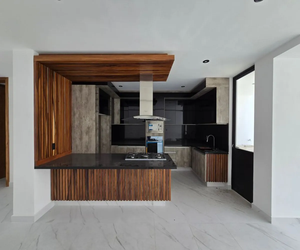 Casa En Venta,Casa Fuerte,Circuito El Baluarte 479, Tlajomulco de Zúñiga, Jalisco 44710, 3 Habitaciones,4 Baños,Circuito El Baluarte,1,pqx5pAY