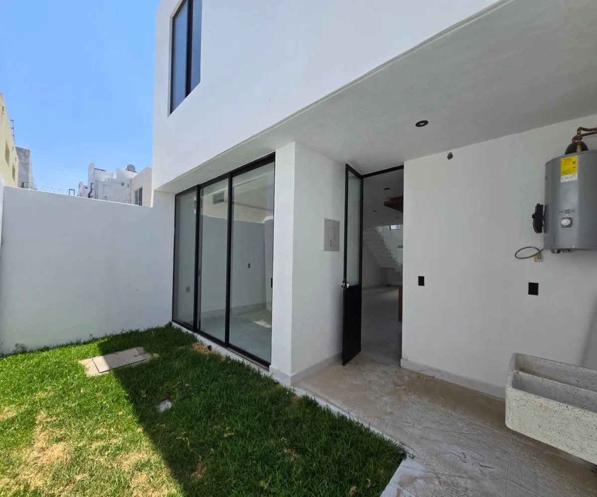 Casa En Venta,Casa Fuerte,Circuito El Baluarte 479, Tlajomulco de Zúñiga, Jalisco 44710, 3 Habitaciones,4 Baños,Circuito El Baluarte,1,pqx5pAY