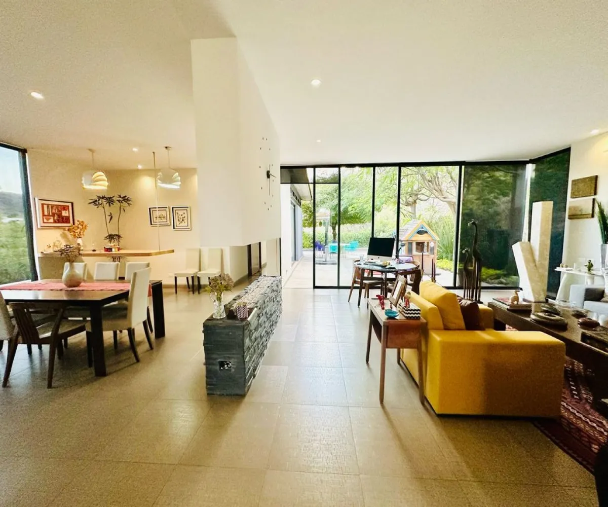 Casa En Venta,Condominio La Pradera,Bosque de Zapopan 170, Zapopan, Jalisco 45133, 3 Habitaciones,3 Baños,Bosque de Zapopan,1,phUkm24