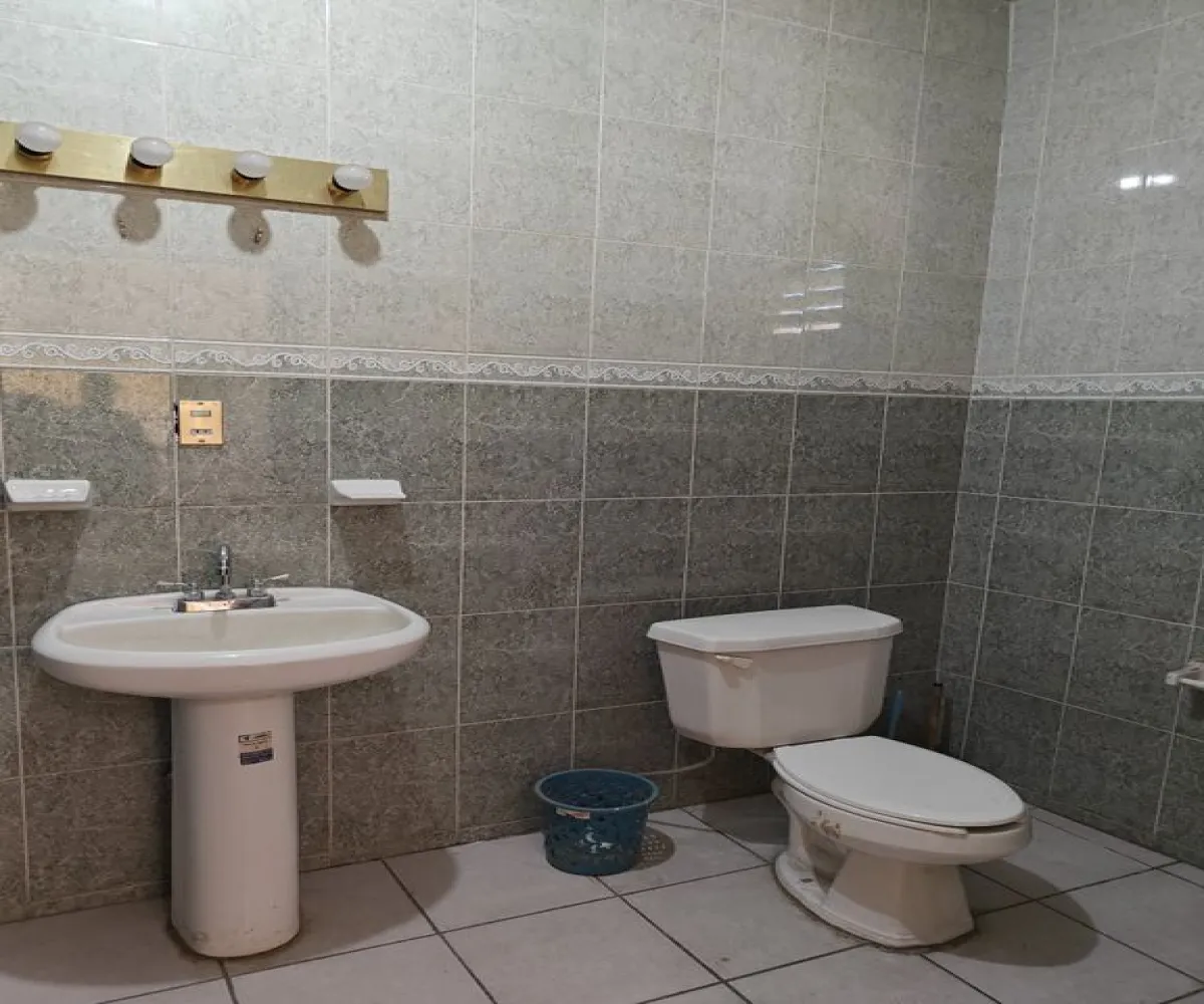 Casa En Venta,La Llave,Felipe loza 140, San Pedro Tlaquepaque, Jalisco 45618, 5 Habitaciones,5 Baños,Felipe loza,2,puYhecK