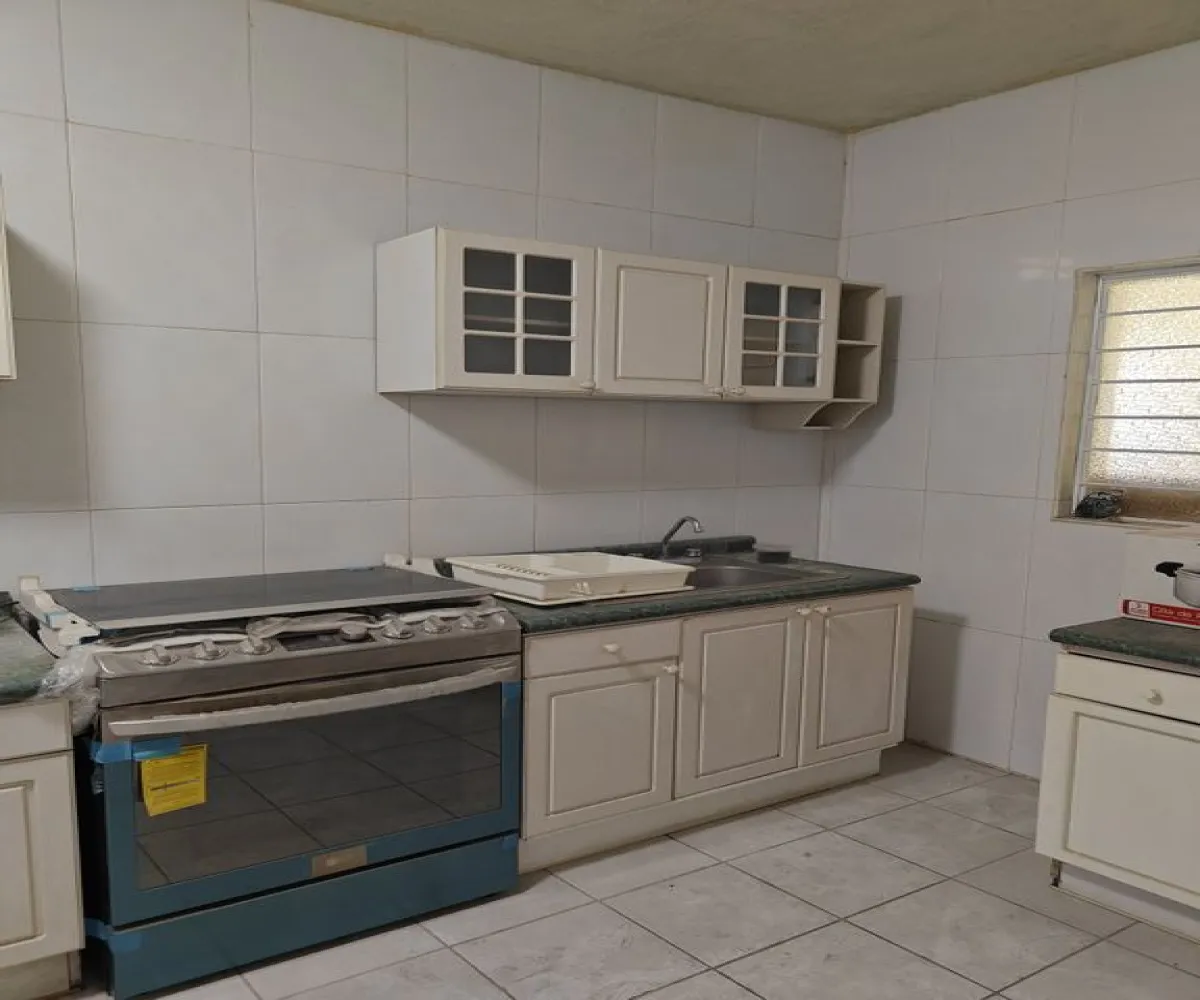 Casa En Venta,La Llave,Felipe loza 140, San Pedro Tlaquepaque, Jalisco 45618, 5 Habitaciones,5 Baños,Felipe loza,2,puYhecK