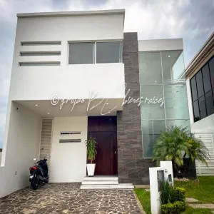 Casa En Venta,ArboladaBosques de Santa Anita,San Alvaro 9, Tlajomulco de Zúñiga, Jalisco 45645, 4 Habitaciones,3 Baños,San Alvaro,1,pcEAcnY