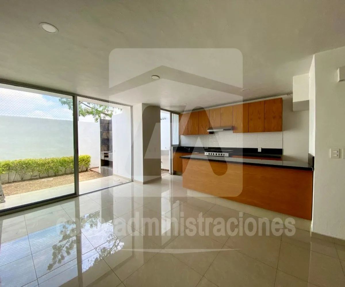 Casa En Venta,La Rua ,Blvd. La Rua Unidad Privativa 152 173, Tlajomulco de Zúñiga, Jalisco 45645, 3 Habitaciones,2 Baños,Blvd. La Rua Unidad Privativa ,2,p8qmUXX