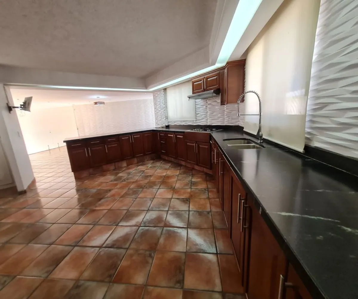 Casa En Venta,Bugambilias,Segunda Seccion |, Zapopan, Jalisco 45237, 4 Habitaciones,6 Baños,Segunda Seccion,1,ppGmxyf