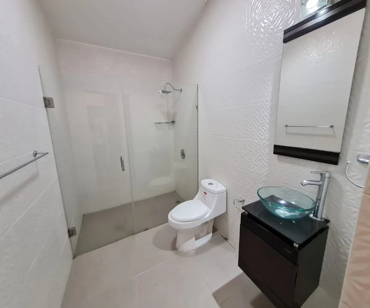 Casa En Venta,Bugambilias,Segunda Seccion |, Zapopan, Jalisco 45237, 4 Habitaciones,6 Baños,Segunda Seccion,1,ppGmxyf