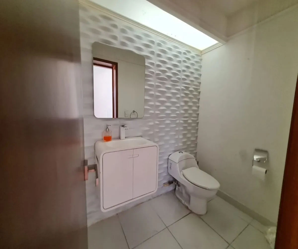 Casa En Venta,Bugambilias,Segunda Seccion |, Zapopan, Jalisco 45237, 4 Habitaciones,6 Baños,Segunda Seccion,1,ppGmxyf