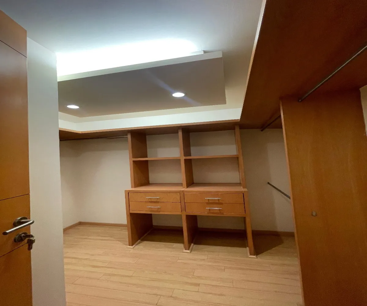 Departamento En Venta,Prados de Providencia,Gral Eulogio Parra 2784 4, Guadalajara, Jalisco 44670, 3 Habitaciones,4 Baños,Q Parra,Gral Eulogio Parra,723202