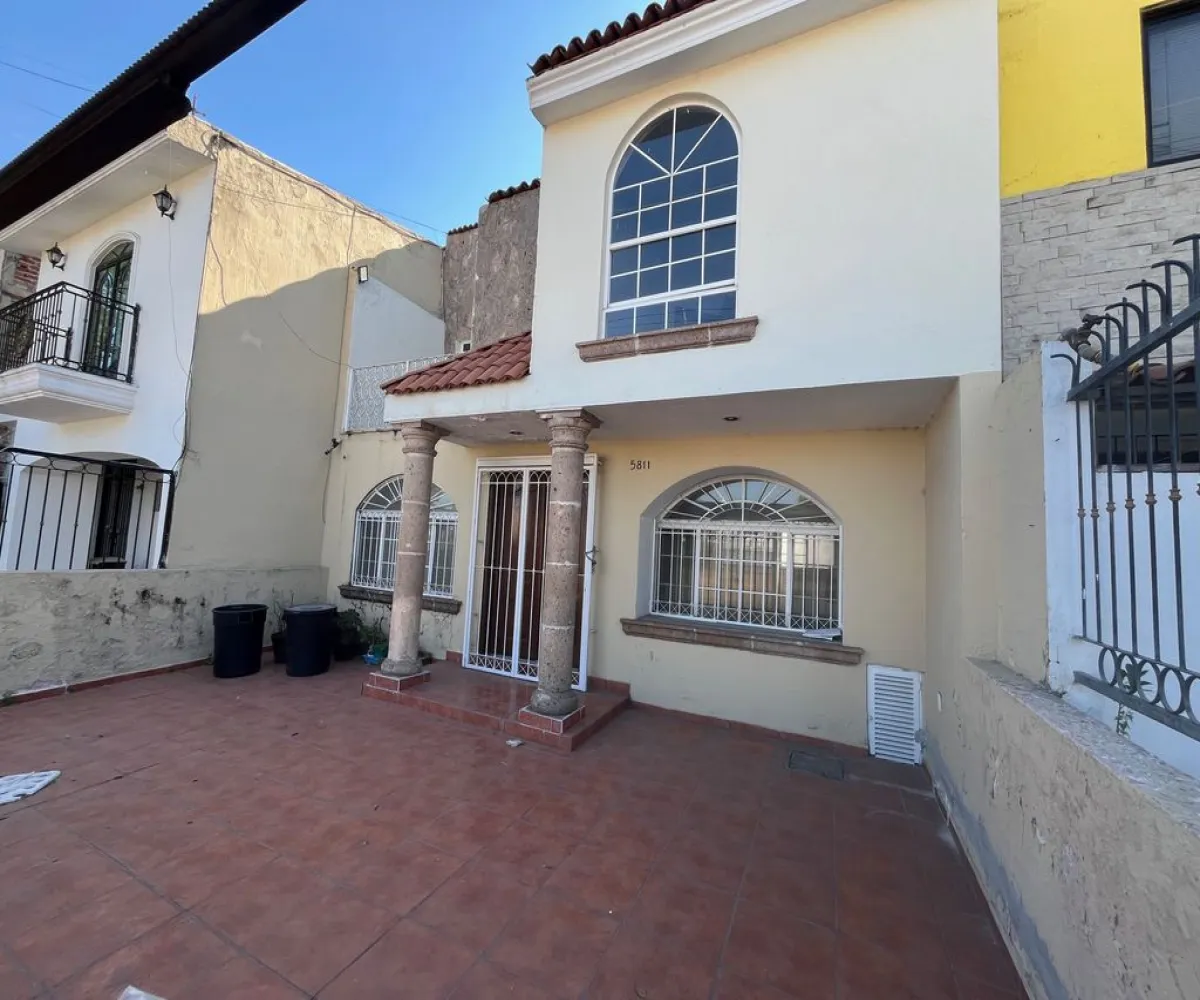 Casa En Venta,Jardines Vallarta,Avenida Inglaterra 5811, Zapopan, Jalisco 45027, 3 Habitaciones,2 Baños,Avenida Inglaterra,2,p16BuDy