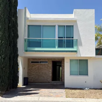 Casa En Venta,Bosque Real,Loma de los Sauces 32 32, Tlajomulco de Zúñiga, Jalisco 45640, 4 Habitaciones,5 Baños,Loma de los Sauces,2,pVvtD8B
