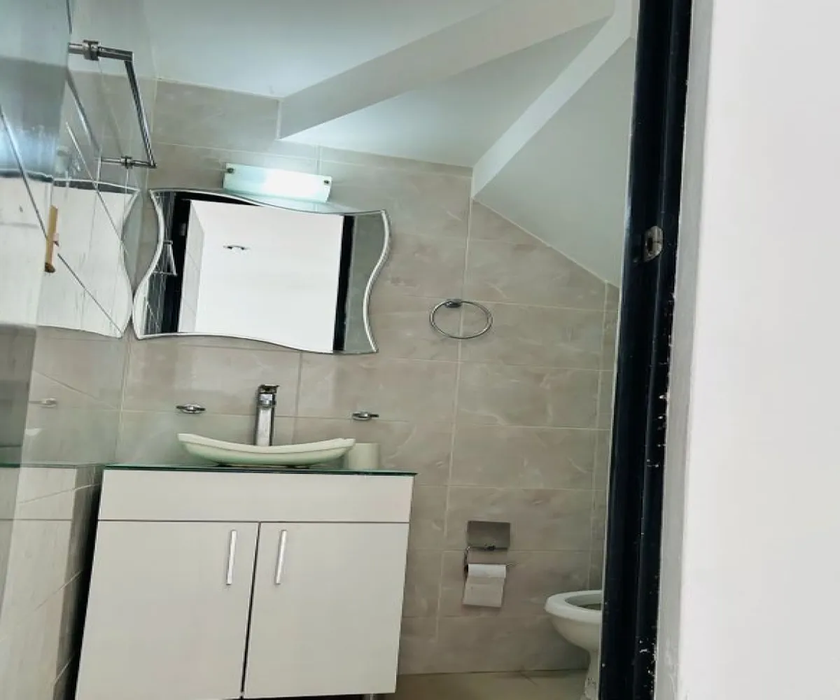 Casa En Venta,Bugambilias,Callejon del Iris 211, Zapopan, Jalisco 45237, 4 Habitaciones,3 Baños,Callejon del Iris,1,pxyshJZ