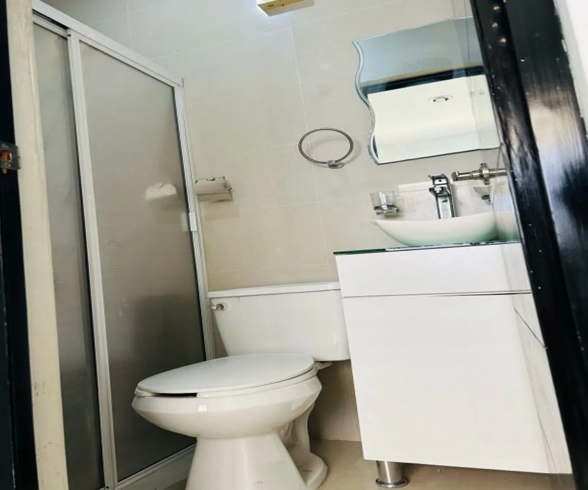 Casa En Venta,Bugambilias,Callejon del Iris 211, Zapopan, Jalisco 45237, 4 Habitaciones,3 Baños,Callejon del Iris,1,pxyshJZ