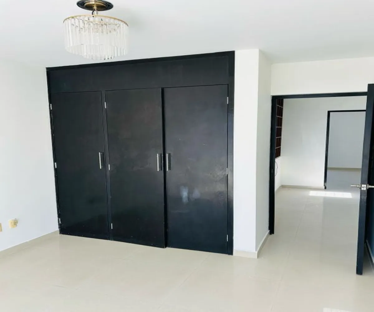 Casa En Venta,Bugambilias,Callejon del Iris 211, Zapopan, Jalisco 45237, 4 Habitaciones,3 Baños,Callejon del Iris,1,pxyshJZ