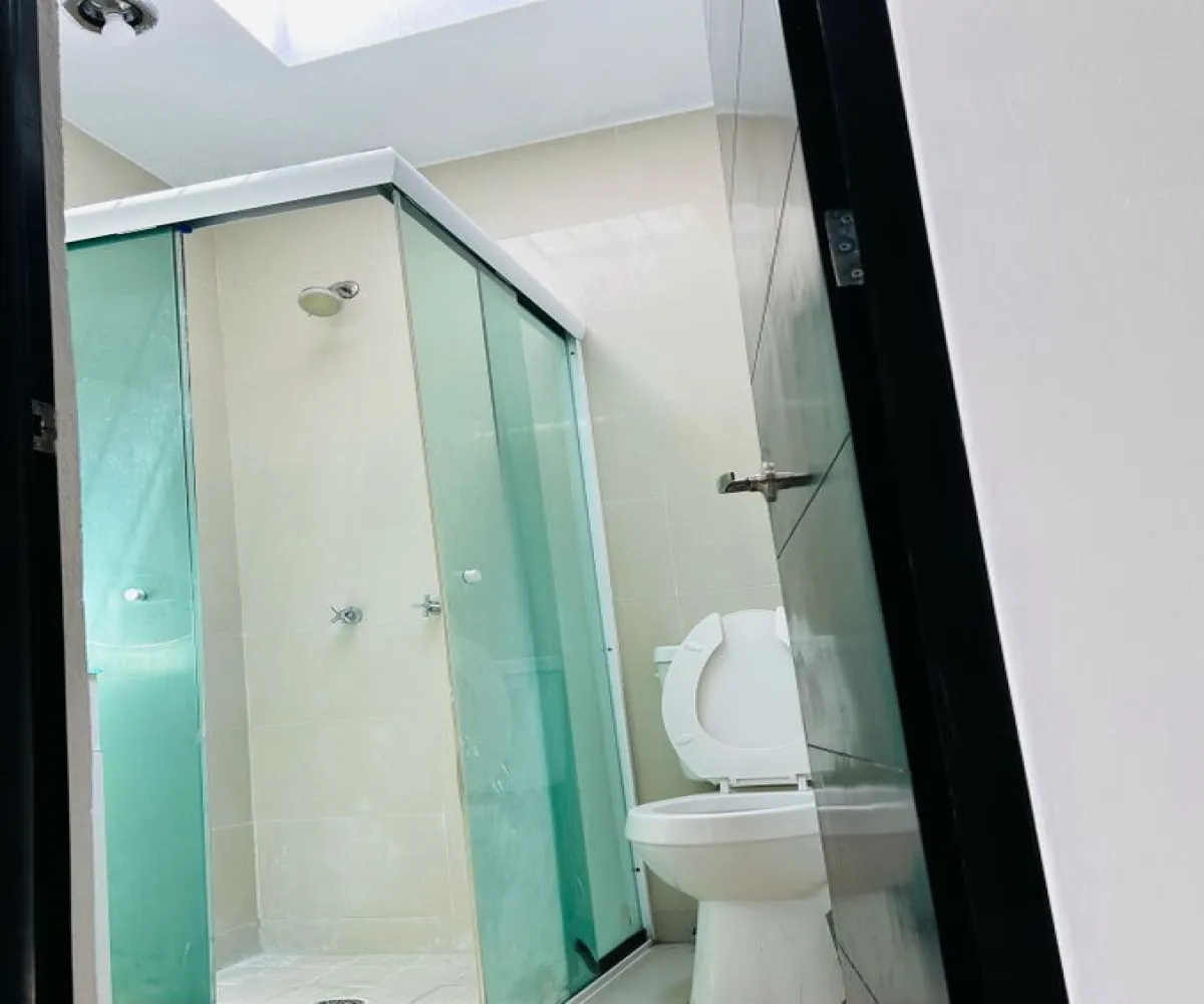 Casa En Venta,Bugambilias,Callejon del Iris 211, Zapopan, Jalisco 45237, 4 Habitaciones,3 Baños,Callejon del Iris,1,pxyshJZ