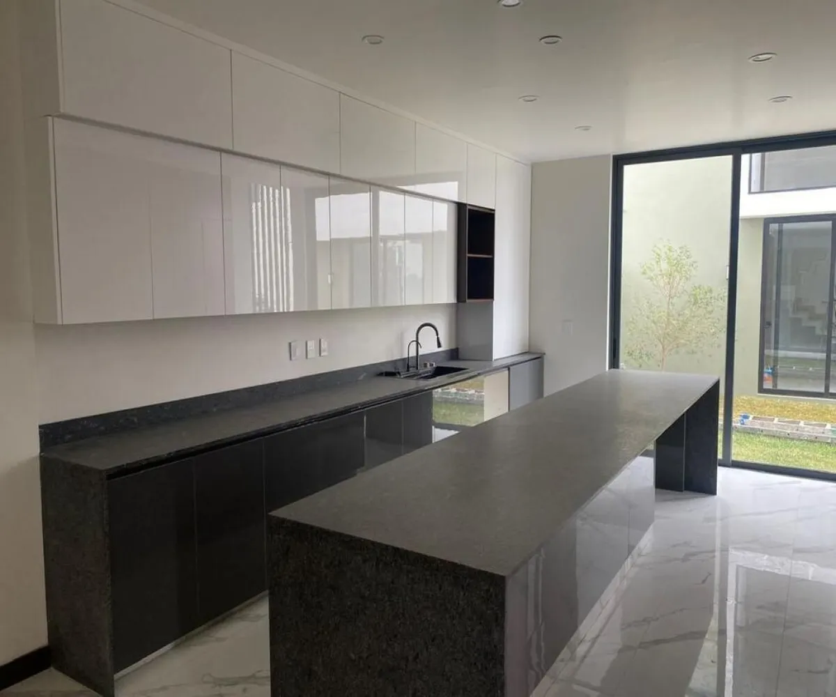 Casa En Venta,La mojonera,Avenida General Ramón Corona 4432, Zapopan, Jalisco 45134, 3 Habitaciones,4 Baños,Avenida General Ramón Corona,1,p8fejNm