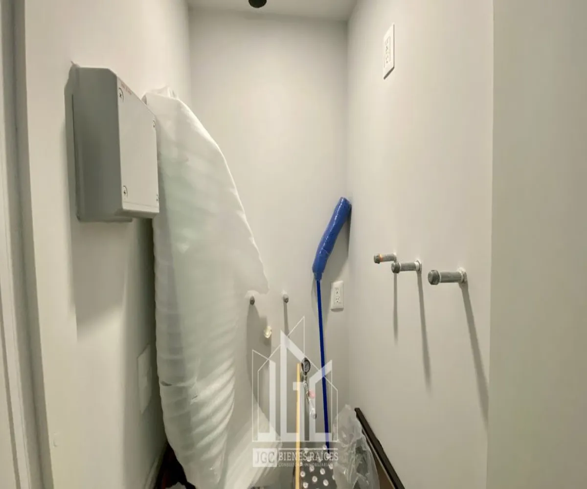 Departamento En Venta,Moderna,Calle Juan Ruiz de Alarcón 519, Guadalajara, Jalisco 44520, 1 Cuarto,1 Baño,Calle Juan Ruiz de Alarcón,1,pjomDeT