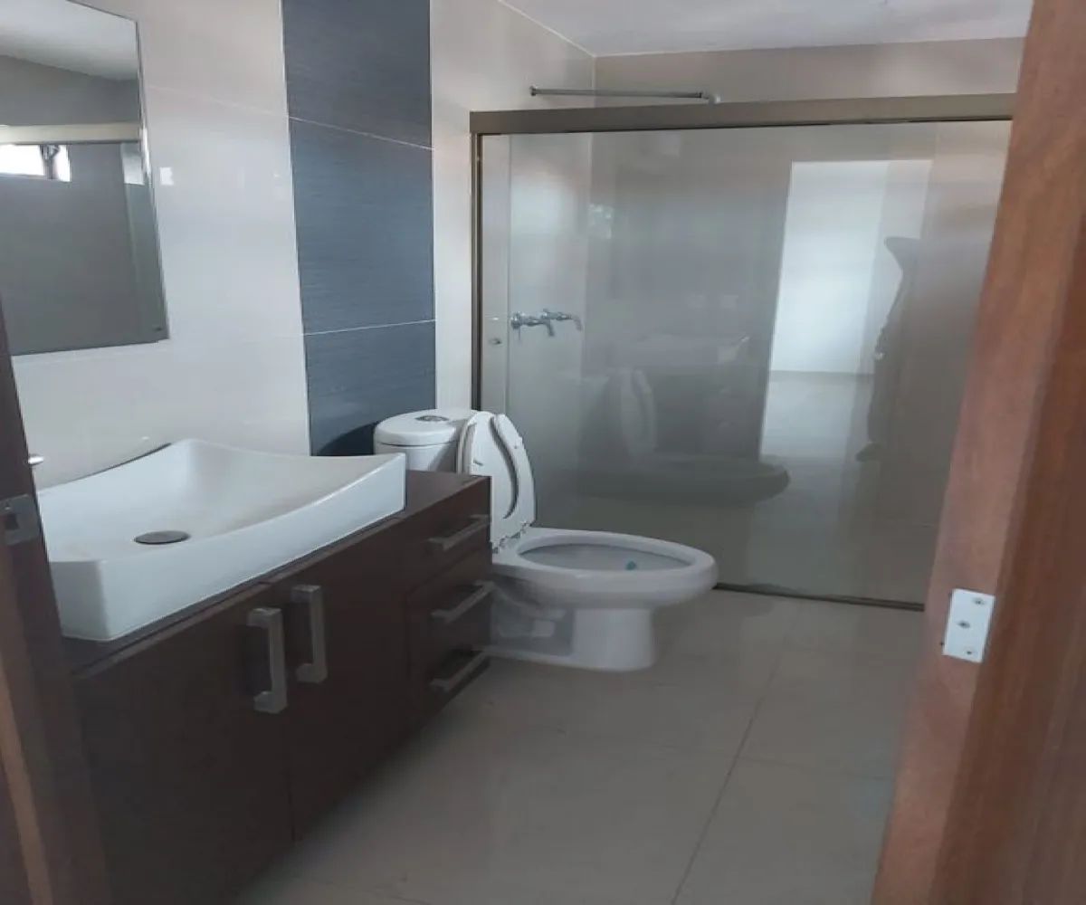 Casa En Venta,La Estancia,Roberto Schuman 5007, Zapopan, Jalisco 45030, 4 Habitaciones,4 Baños,Roberto Schuman ,1,piq6FIi