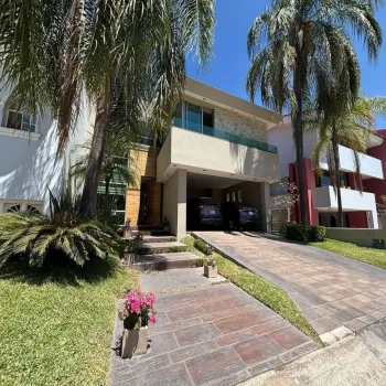 Casa En Venta,Puerta de Hierro,Sendero de los Sauces 115, Zapopan, Jalisco 45116, 4 Habitaciones,5 Baños,Sendero de los Sauces,2,p2fkWKj