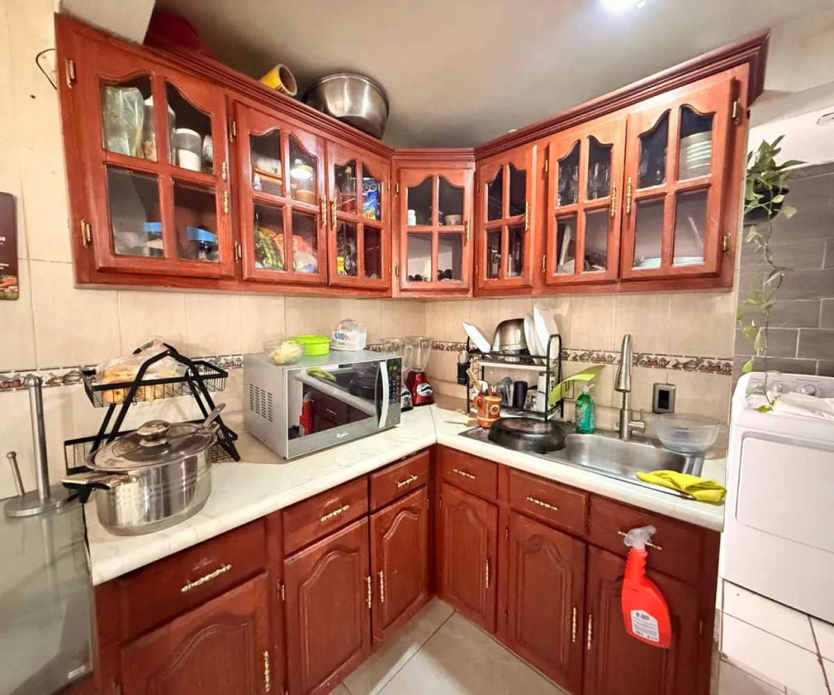 Casa En Venta,El Zalate,Andador Vicente Morales 100, Guadalajara, Jalisco 44760, 3 Habitaciones,1 Baño,Andador Vicente Morales,2,prGOuws