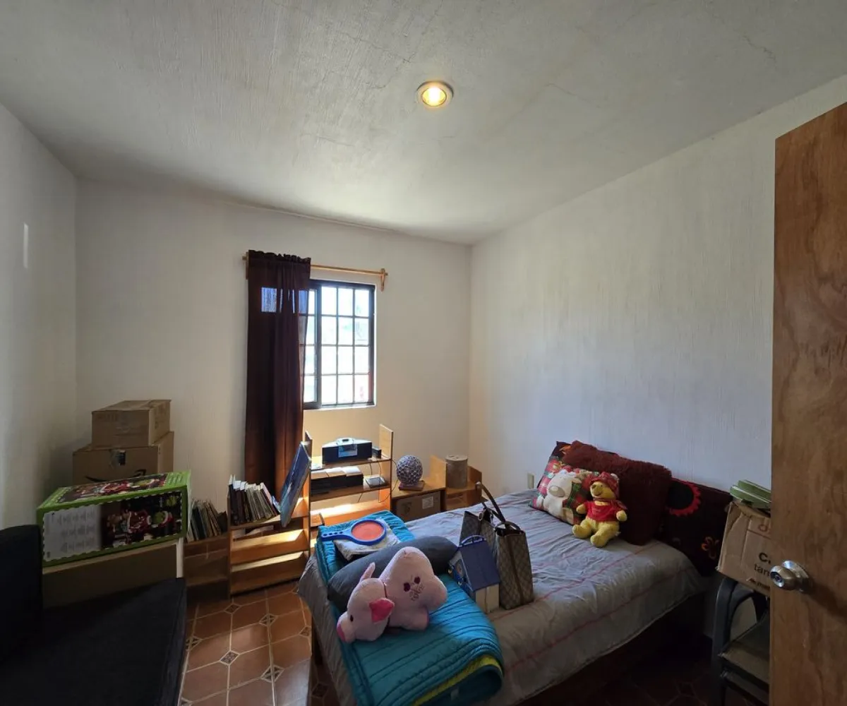 Casa En Venta,Fraccionamiento Las Tortugas,Isla Tortugas 6, El Arenal, Jalisco 45365, 4 Habitaciones,4 Baños,Isla Tortugas,1,pLviTCM