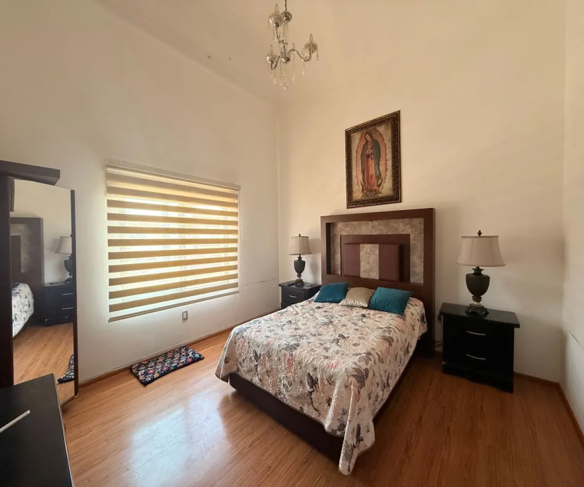 Casa En Venta,Villa California,Paseo de la reina 1, Tlajomulco de Zúñiga, Jalisco 45645, 5 Habitaciones,4 Baños,Paseo de la reina,2,pN8ZWi2