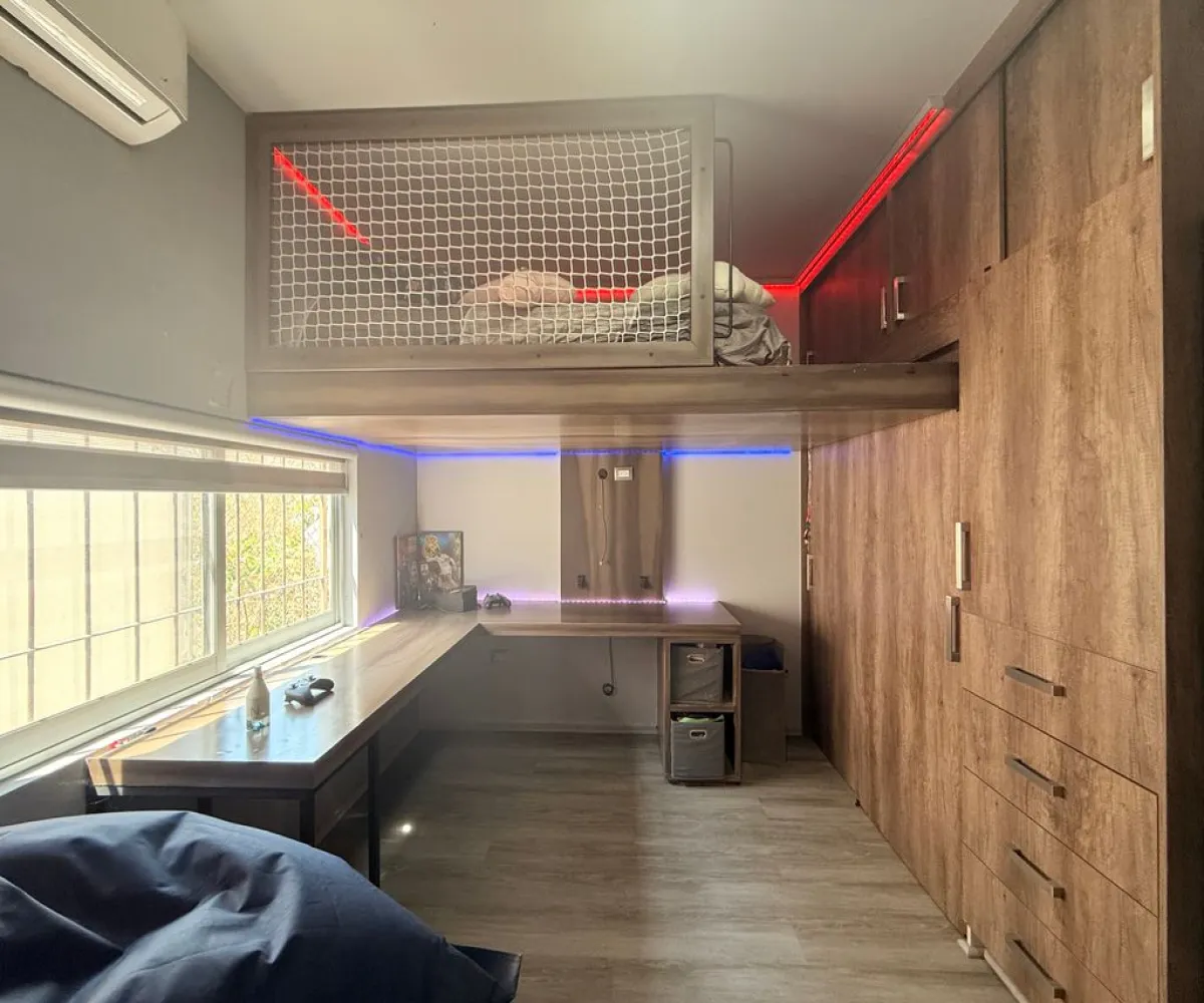 Casa En Venta,Villa California,Paseo de la reina 1, Tlajomulco de Zúñiga, Jalisco 45645, 5 Habitaciones,4 Baños,Paseo de la reina,2,pN8ZWi2