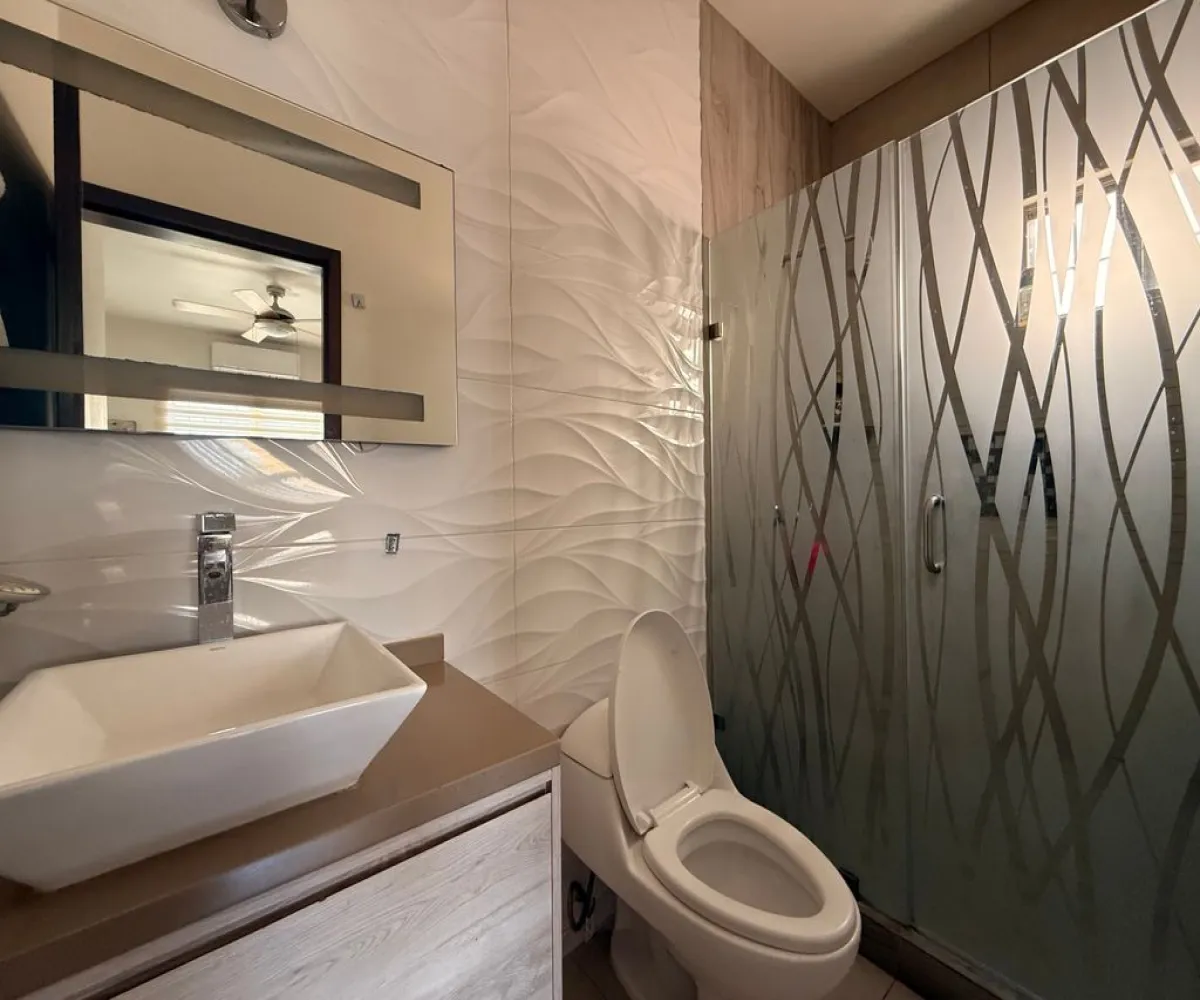 Casa En Venta,Villa California,Paseo de la reina 1, Tlajomulco de Zúñiga, Jalisco 45645, 5 Habitaciones,4 Baños,Paseo de la reina,2,pN8ZWi2