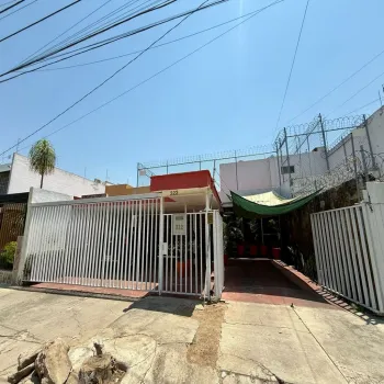 Casa En Venta,Ladron De Guevara,Calle Pablo Villaseñor 322, Guadalajara, Jalisco 44600, 4 Habitaciones,4 Baños,Calle Pablo Villaseñor,1,ptRSNEv