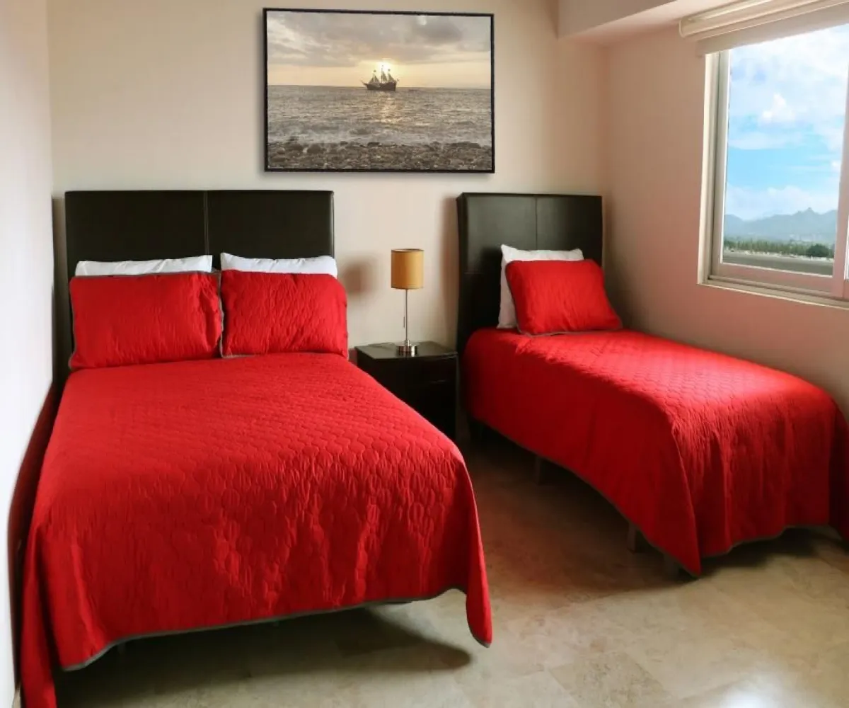 Departamento En Venta,Zona Hotelera Norte,Av. Francisco Medina Ascencio 2870, Puerto Vallarta, Jalisco 48333, 2 Habitaciones,2 Baños,Av. Francisco Medina Ascencio ,4,pQpblQL