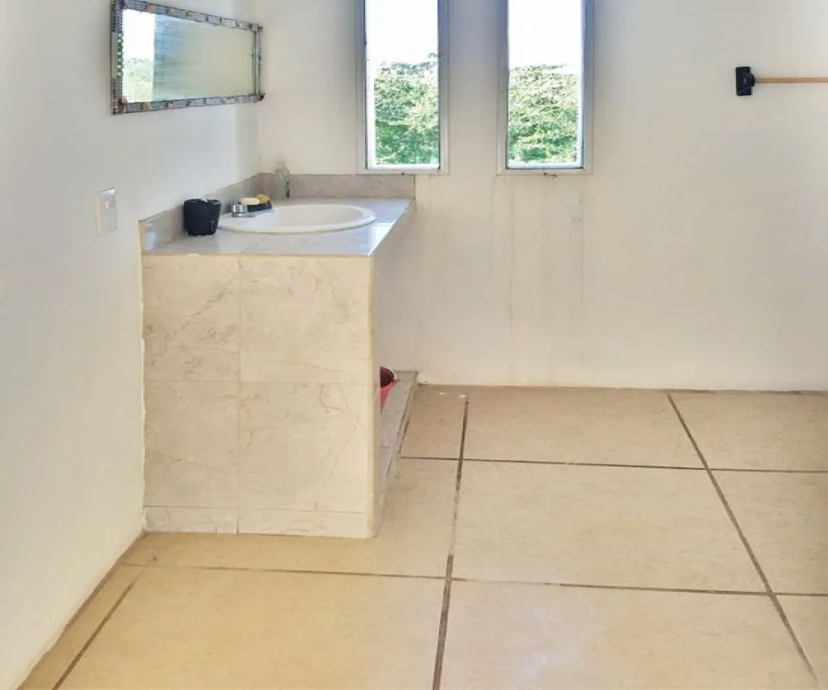 Casa En Venta,Cuyutlán,Av. Adolfo Lopez Mateos 620, Armería, Colima 28350, 3 Habitaciones,2 Baños,Av. Adolfo Lopez Mateos,2,pGAxpC9