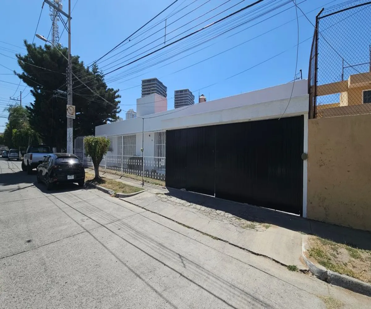 Casa En Renta,Juan Manuel Vallarta,Escorpión 321, Zapopan, Jalisco 45120, 4 Habitaciones,2 Baños,Escorpión,2,pLrwIQ5