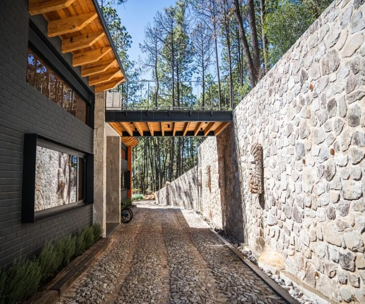 En Venta,Bosque de la Cañada,Paseo del Bosque 10, Tapalpa, Jalisco 49340, 4 Habitaciones,3 Baños,Paseo del Bosque,2,pff6o4D