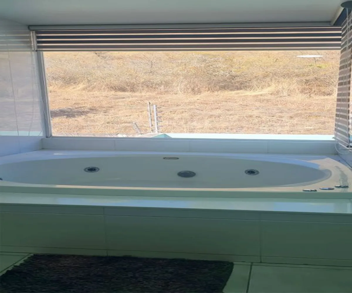 Casa En Venta,Bosques de Santa Anita,Circuito Cañada del Tigre 18 d Coto 7, Tlajomulco de Zúñiga, Jalisco 45640, 5 Habitaciones,4 Baños,Circuito Cañada del Tigre,3,pzxef7f