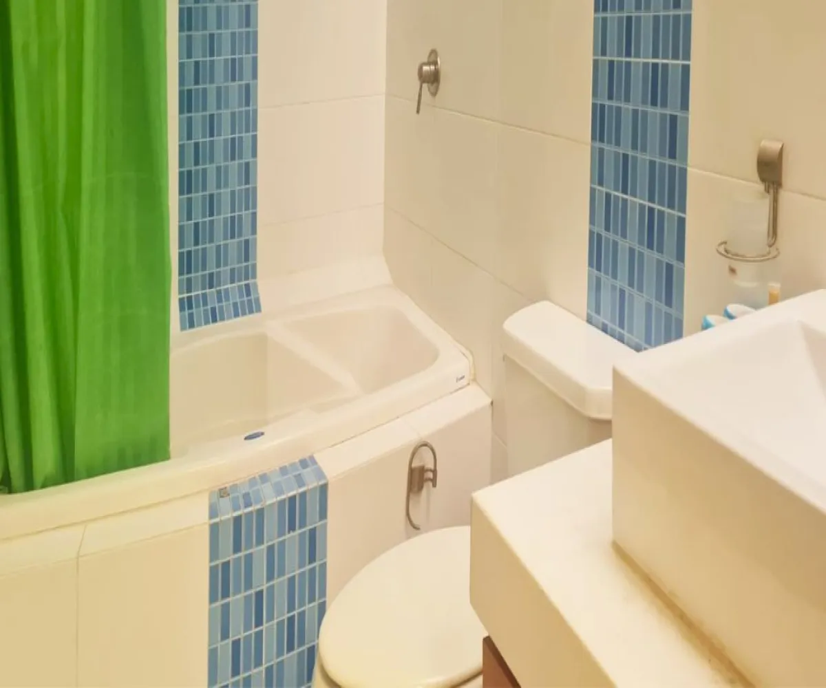 Casa En Venta,Bosques de Santa Anita,Circuito Cañada del Tigre 18 d Coto 7, Tlajomulco de Zúñiga, Jalisco 45640, 5 Habitaciones,4 Baños,Circuito Cañada del Tigre,3,pzxef7f