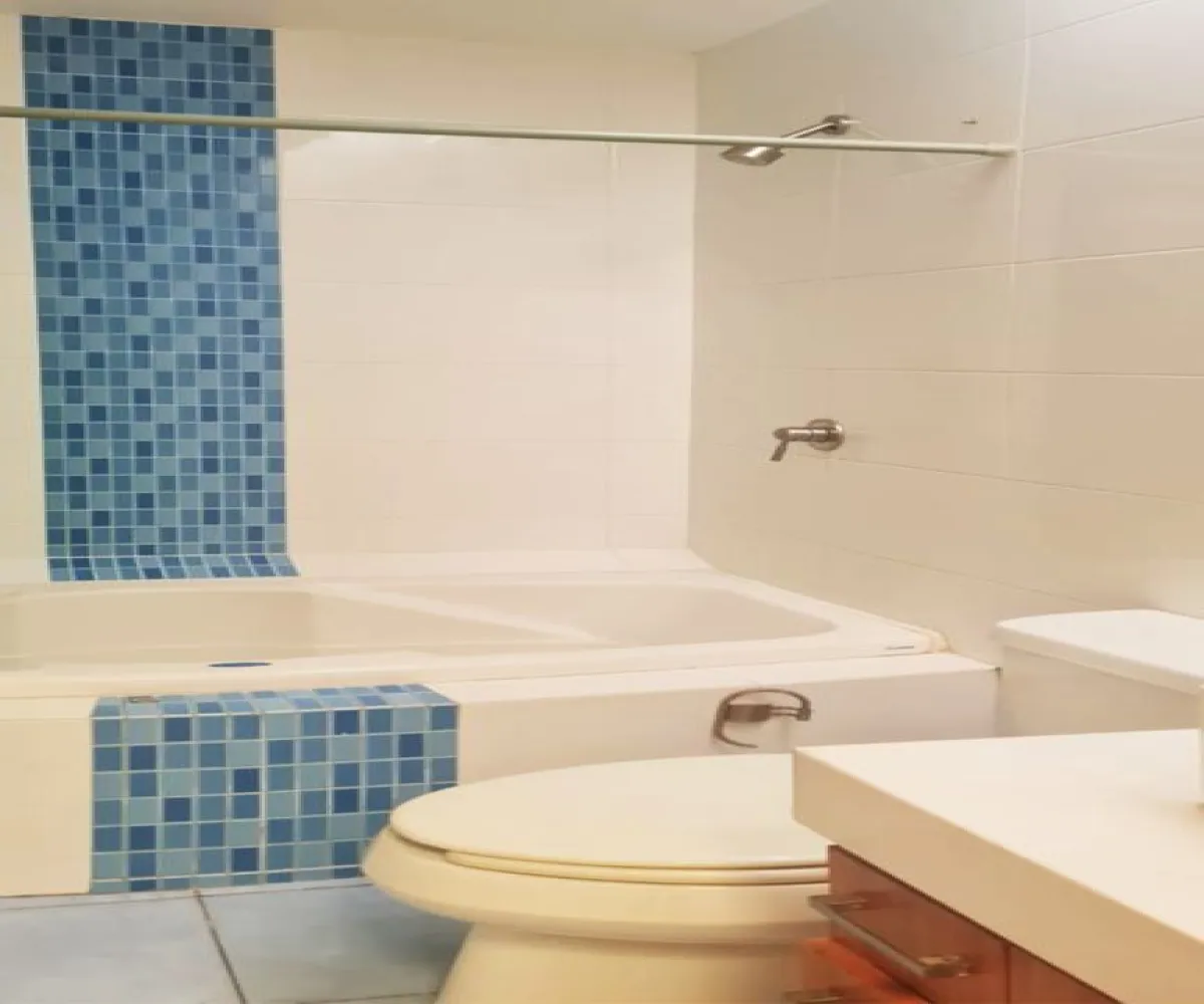 Casa En Venta,Bosques de Santa Anita,Circuito Cañada del Tigre 18 d Coto 7, Tlajomulco de Zúñiga, Jalisco 45640, 5 Habitaciones,4 Baños,Circuito Cañada del Tigre,3,pzxef7f