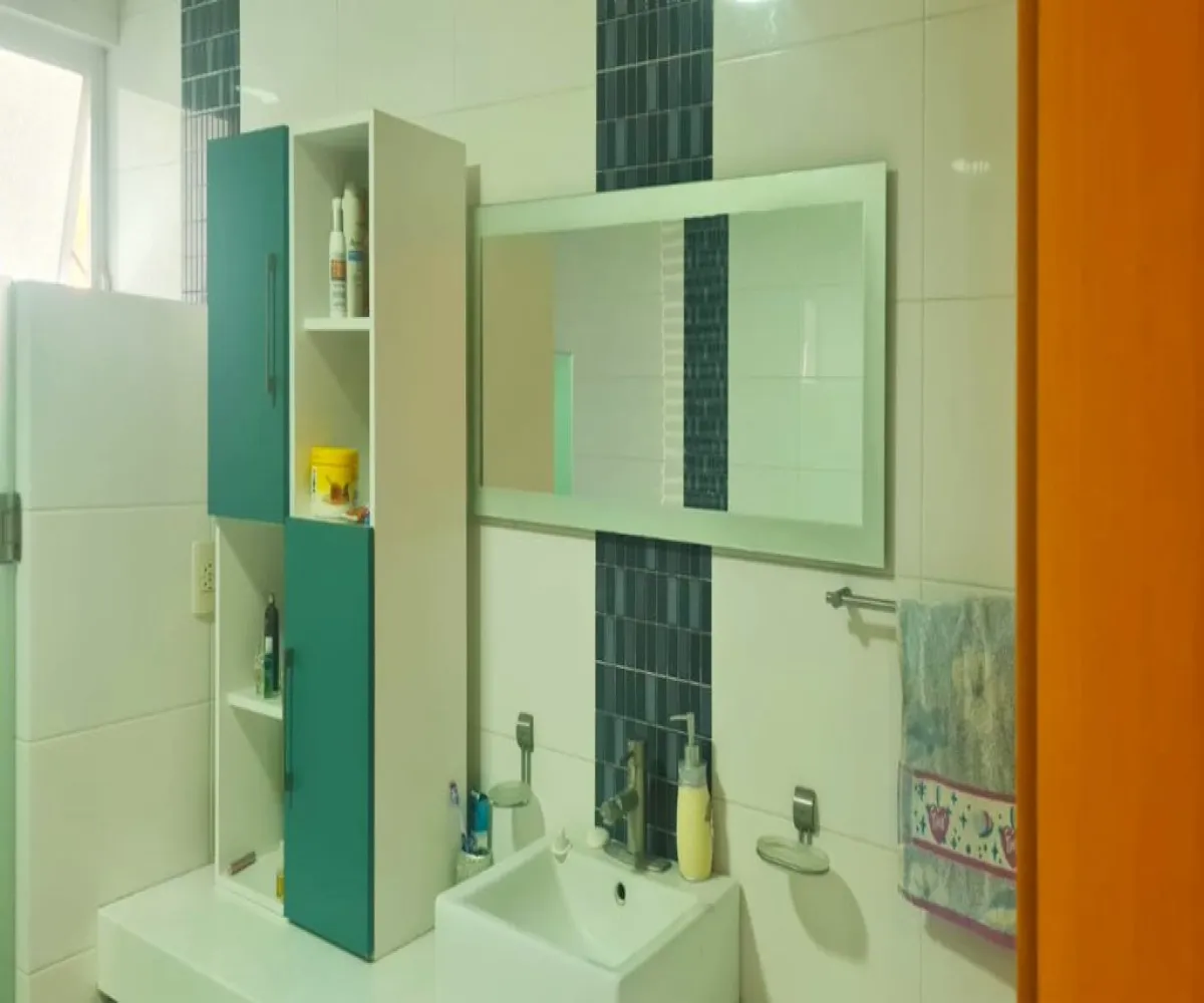 Casa En Venta,Bosques de Santa Anita,Circuito Cañada del Tigre 18 d Coto 7, Tlajomulco de Zúñiga, Jalisco 45640, 5 Habitaciones,4 Baños,Circuito Cañada del Tigre,3,pzxef7f