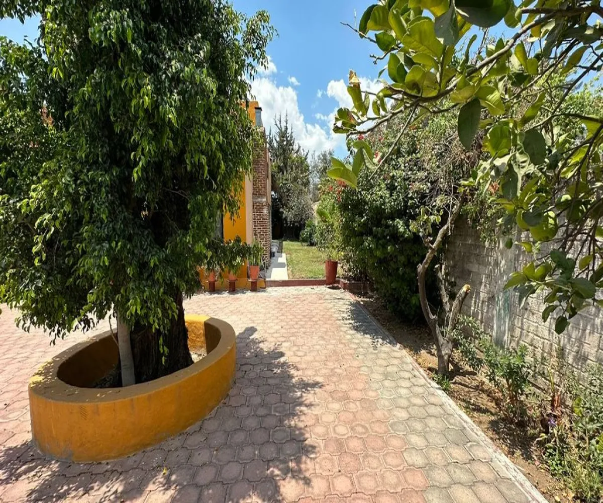 Casa En Venta,Jardines de la Calera,Paseo de Las Malvas 140, Tlajomulco de Zúñiga, Jalisco 45676, 5 Habitaciones,3 Baños,Paseo de Las Malvas,2,pxN0N1Y